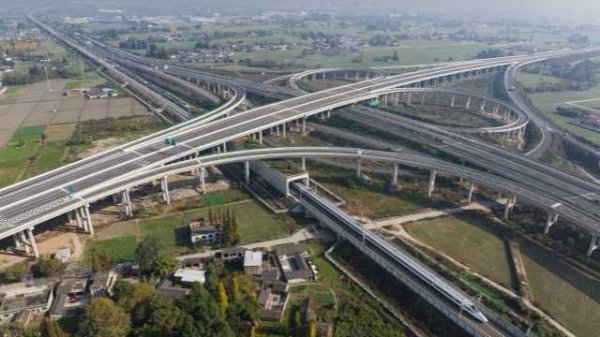 交通运输部：加快建设统一开放的交通运输市场，培育发展交通运输领域新质生产力