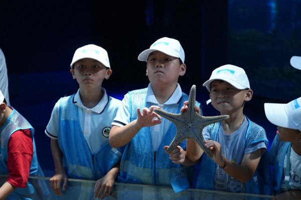 汇聚微光 筑梦童心: 海南海洋欢乐世界“六月”公益月温暖启航